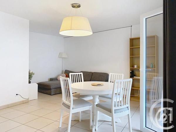Appartement F3 à vendre  3 pièces - 68 m 2   ROUEN  - 76