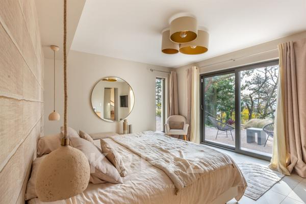 Villa rénovée avec élégance, panorama d’exception sur les Monts du Lyonnais