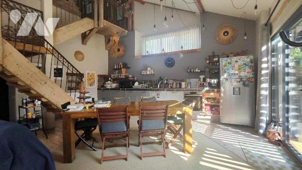 Amoureux de l'ancien avec le confort des équipements modernes