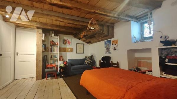 Amoureux de l'ancien avec le confort des équipements modernes