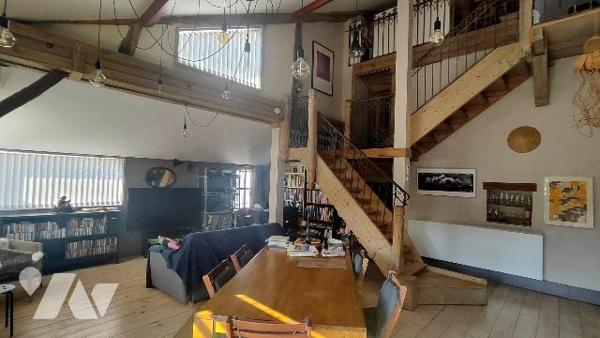 Amoureux de l'ancien avec le confort des équipements modernes