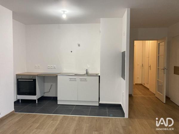 Location appartement 2 pièces 48 m² Marcq-en-Barœul