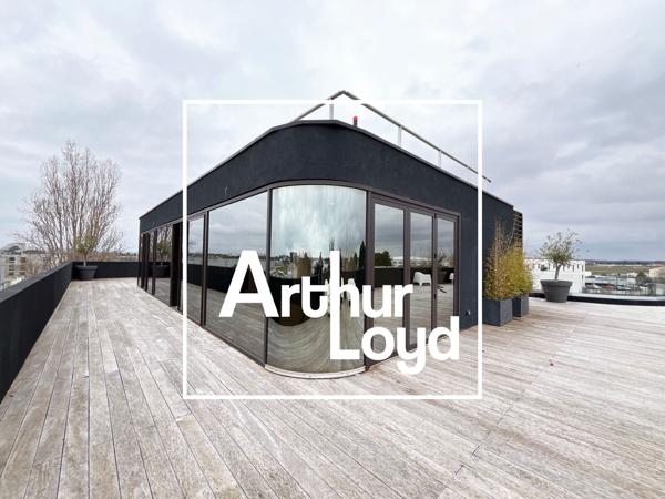 Immeuble indépendant à louer à Mauguio bureaux avec rooftop terrasse
