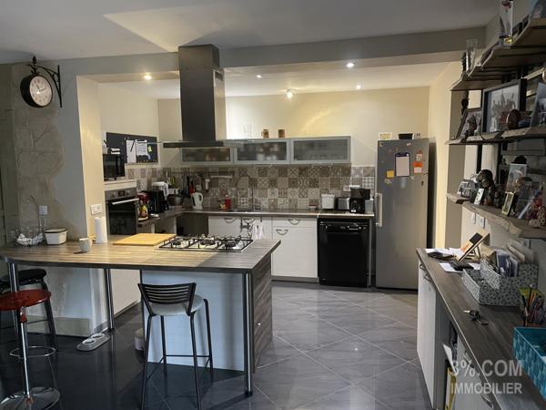 Maison de 170 m² sur terrain de 937 m², 4 chambres, 1 bureau, 200m² de dépendances Lunéville (54300)