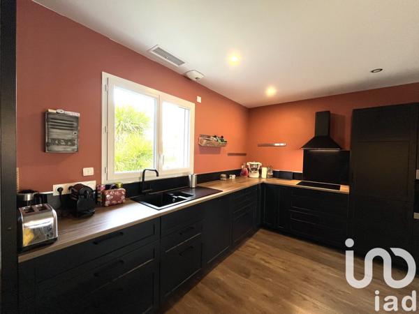 Maison 4 pièces de 107 m² à Mios (33380)