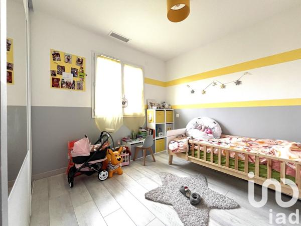 Maison 4 pièces de 107 m² à Mios (33380)