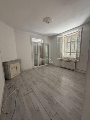 Maison de ville de 3 appartements