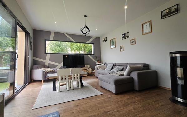 Maison à vendre    5 pièces • 105 m2 Tinqueux