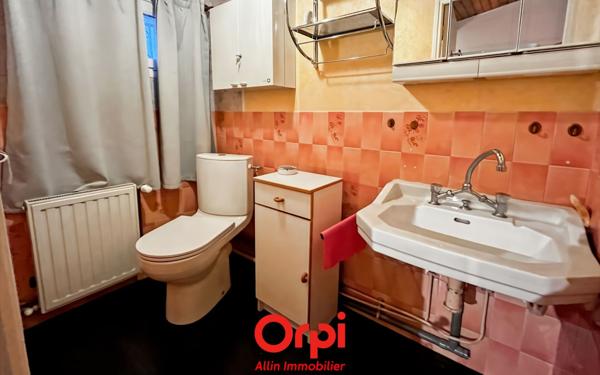 Maison à vendre    6 pièces •  Bézenet