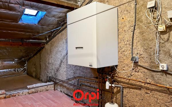 Maison à vendre    6 pièces •  Bézenet