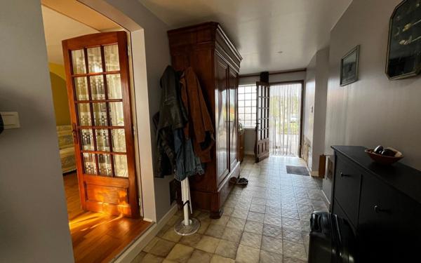 Maison à vendre    6 pièces •  Bézenet