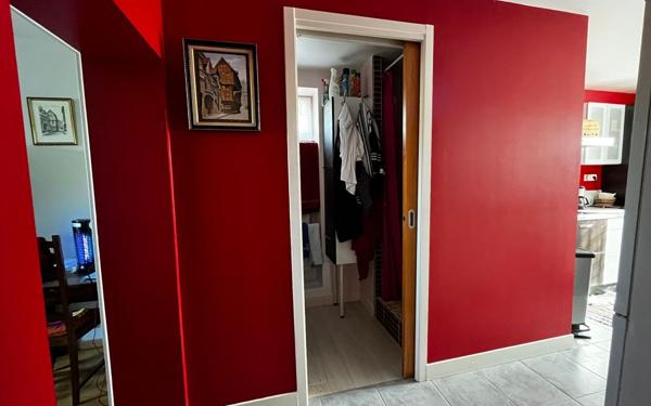 Maison à vendre    6 pièces •  Bézenet