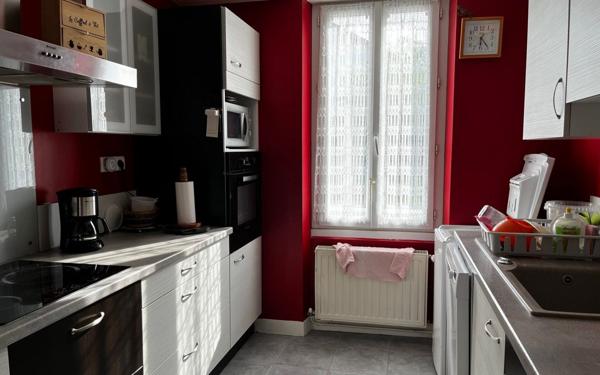 Maison à vendre    6 pièces •  Bézenet