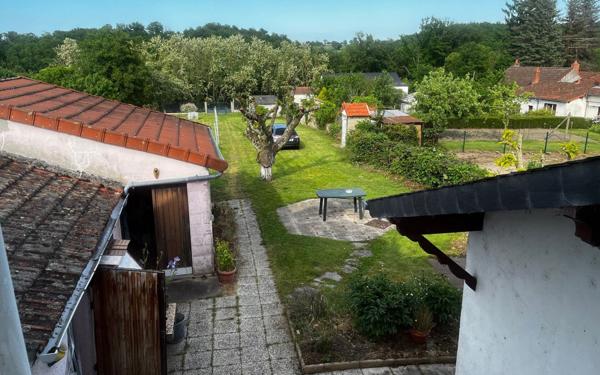 Maison à vendre    6 pièces •  Bézenet