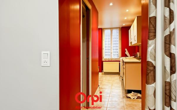 Maison à vendre    6 pièces •  Bézenet