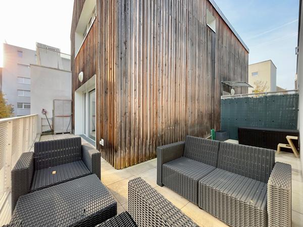 Duplex familial proche Place de la Boule