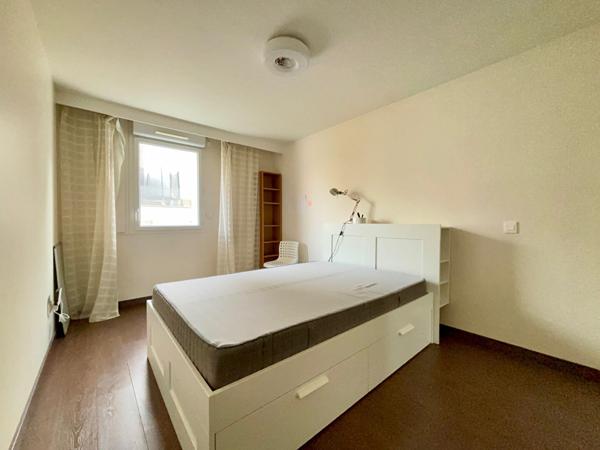 Duplex familial proche Place de la Boule