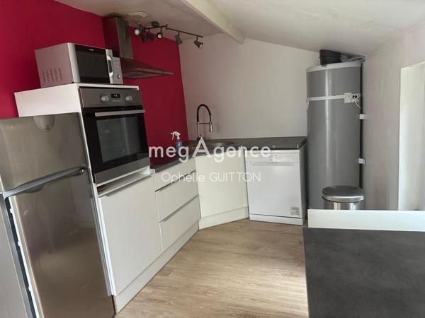 Immeuble à BINIC ETABLES SUR MER, 22520 - 111m²