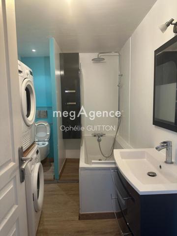 Immeuble à BINIC ETABLES SUR MER, 22520 - 111m²