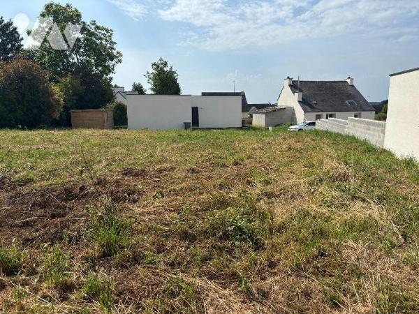 Terrains a Vendre à BRIEC, en Finistère Sud (29), en EXCLUSIVITE, au Coeur du Bourg, Rare sur l...