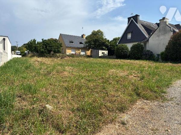Terrains a Vendre à BRIEC, en Finistère Sud (29), en EXCLUSIVITE, au Coeur du Bourg, Rare sur l...