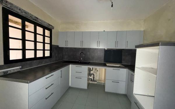 Maison à vendre    5 pièces • 123,29 m2 Morières-lès-Avignon