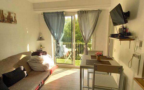 Appartement à vendre    1 pièce • 13 m2 Pau