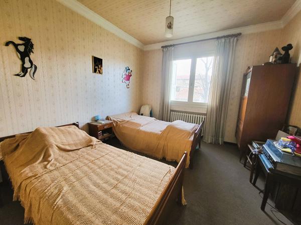 Maison 2 Appartements / Jardin / 2 Garages