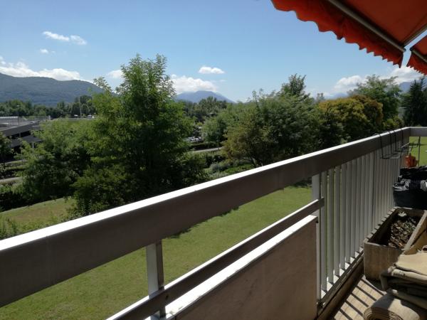 MEYLAN- T5 renové-terrasse CH et EAU COL