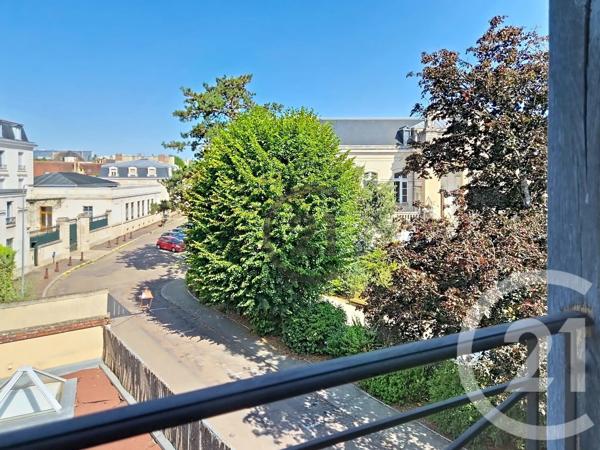 Maison à vendre  8 pièces - 255,20 m 2   AUXERRE  - 89