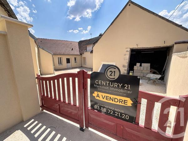 Maison à vendre  8 pièces - 255,20 m 2   AUXERRE  - 89