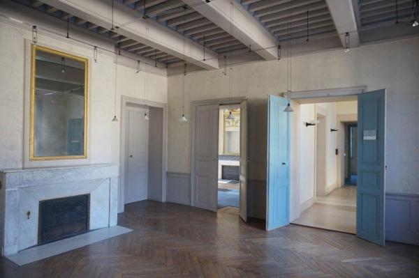 Bureaux à louer à Avignon centre dans hôtel particulier avec jardin privatif