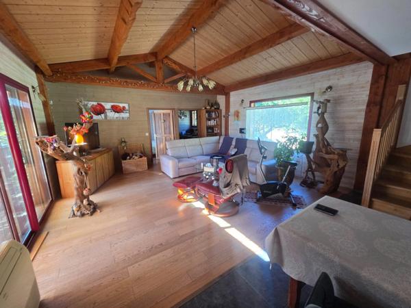 DURFORT (30170) A vendre Maison à ossature bois – 153 m² habitables environ sur 4000 m² de terrain et 189m² d'annexes.