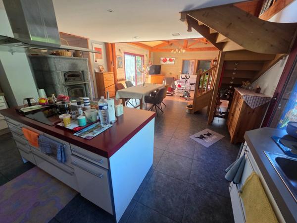 DURFORT (30170) A vendre Maison à ossature bois – 153 m² habitables environ sur 4000 m² de terrain et 189m² d'annexes.