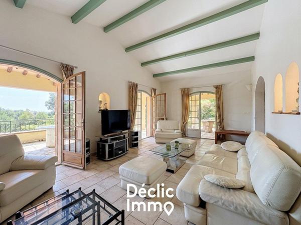 Vente maison Mandelieu la napoule, 332m² 14 pièces 1 199 000€ avec piscine