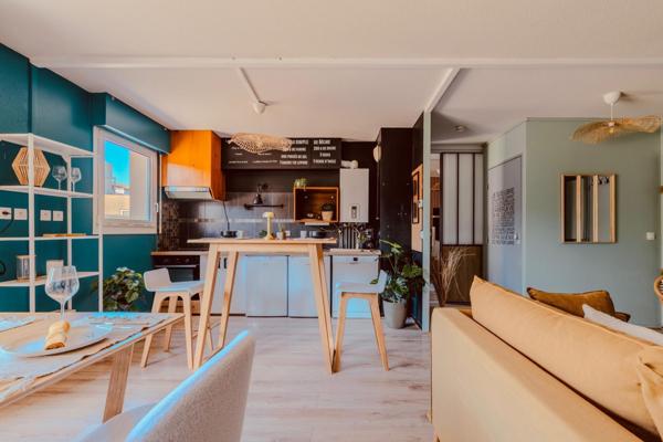 Charmant T2 rénové avec balcon et place de stationnement en sous-sol – Bordeaux Chartrons