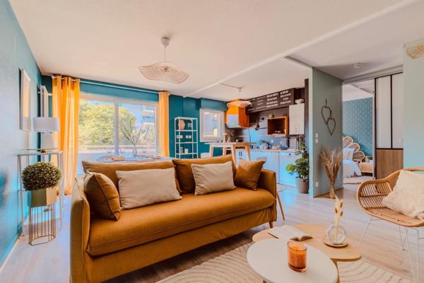 Charmant T2 rénové avec balcon et place de stationnement en sous-sol – Bordeaux Chartrons