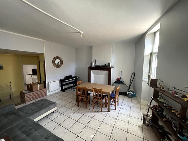 Appartement Gaillac 2 pièce(s) 64 m²