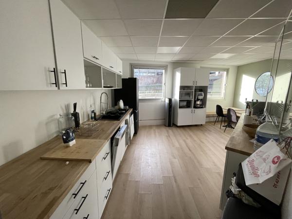 Bureaux à vendre à Puteaux avec terrasse et accès direct La Défense