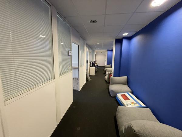 Bureaux à vendre à Puteaux avec terrasse et accès direct La Défense