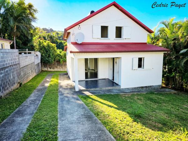 Maison à vendre F4 de 97 m2 sur un terrain de 447m2 LA RIVIERE (974)