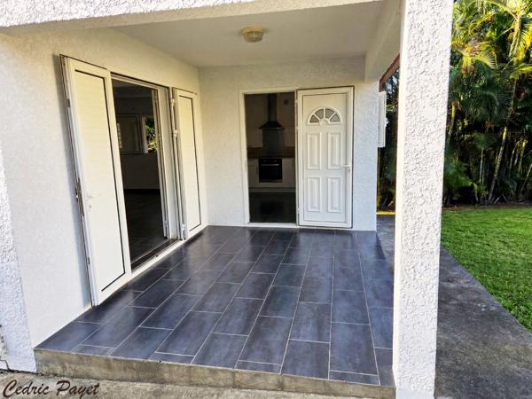 Maison à vendre F4 de 97 m2 sur un terrain de 447m2 LA RIVIERE (974)