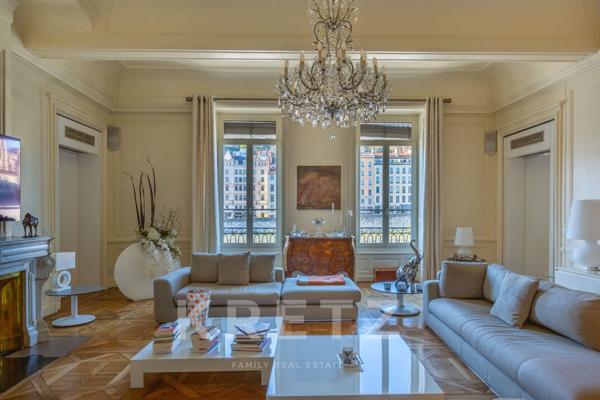 Appartement de standing avec vue Fourvière