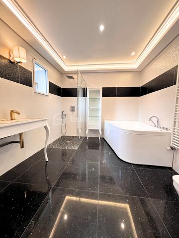 Maison contemporaine de 186 m²