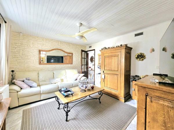 Maison Provençale au Pied du Luberon