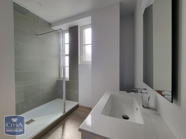 Appartement à louer 3 pièces 61.93m²