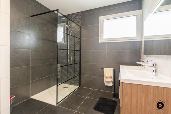 Maison à Loire-Authion, 4 chambres de 135m² avec garage