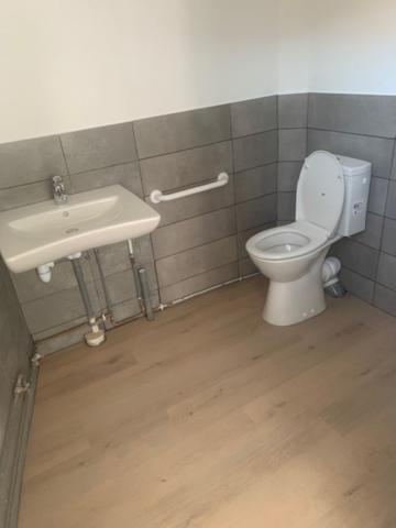 A LOUER - BUREAUX PMR - 230 M2 - SAINT-QUENTIN (02100) :