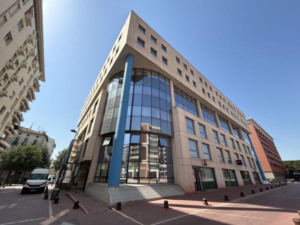 Perpignan centre-ville - Espace méditerranée - Bureaux à vendre - 164 m2