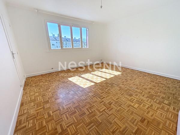 A vendre appartement de 2 pièces de 47 m² à Plaisir - quartier centre-ville